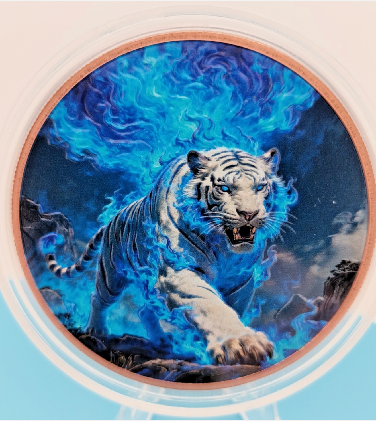 **NEW**2026 POWERFUL TIGER COLORIZED BOTH SIDES 5 OZ COPPER HIGH RELIEF CAPSULE